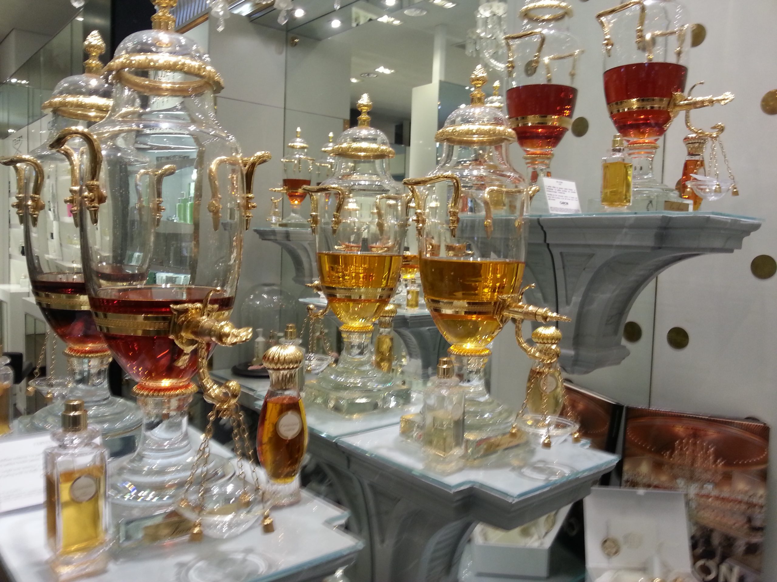 Recenze CARON: Montaigne